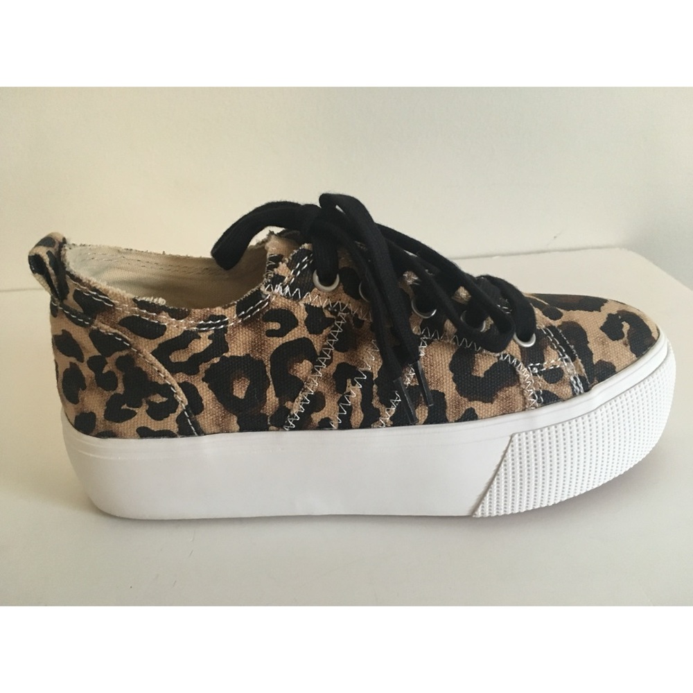 NWT Leopard Jellypop Newstar Canvas Shoe Size 6.5